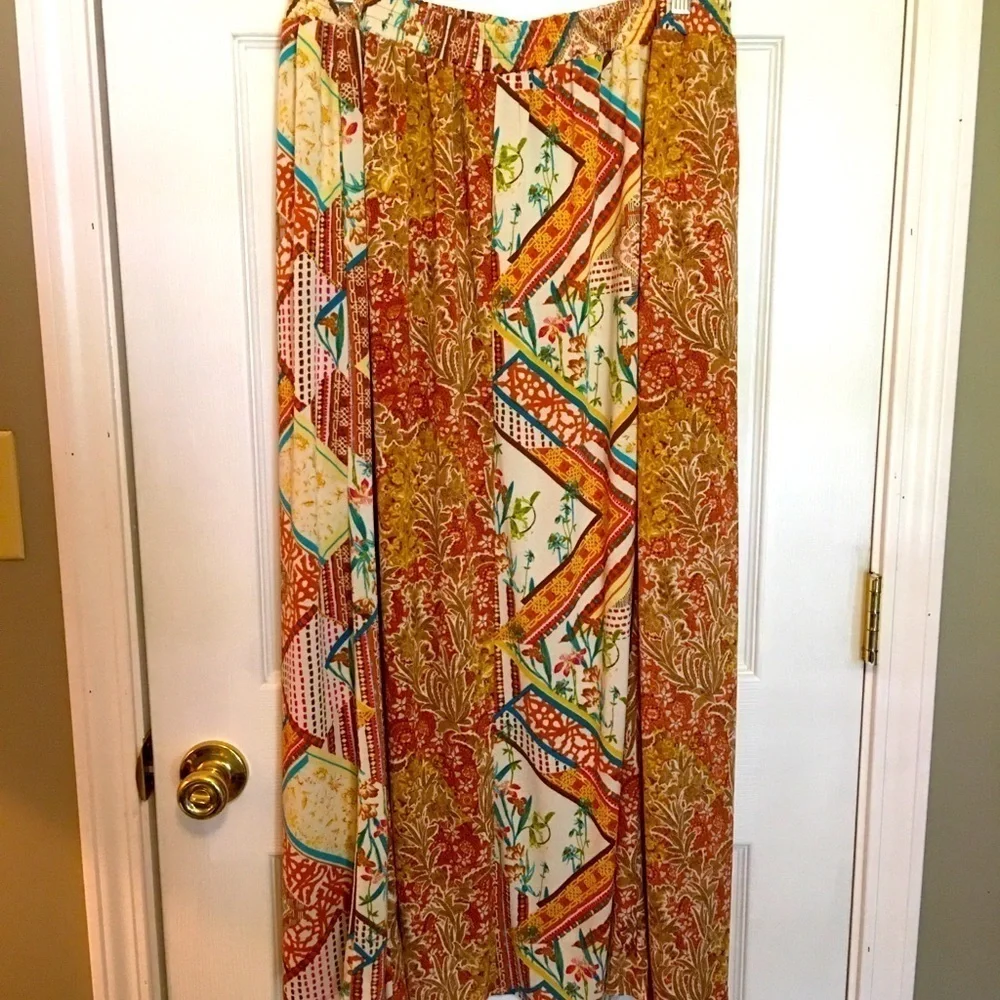 Cato pull on maxi skirt sz 22/24. Beautiful fall colors, elastic waist, pockets.